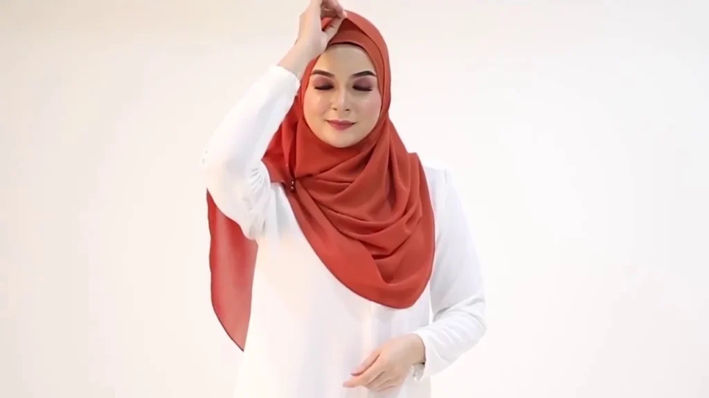لبس الحجاب بعد زراعة الشعر